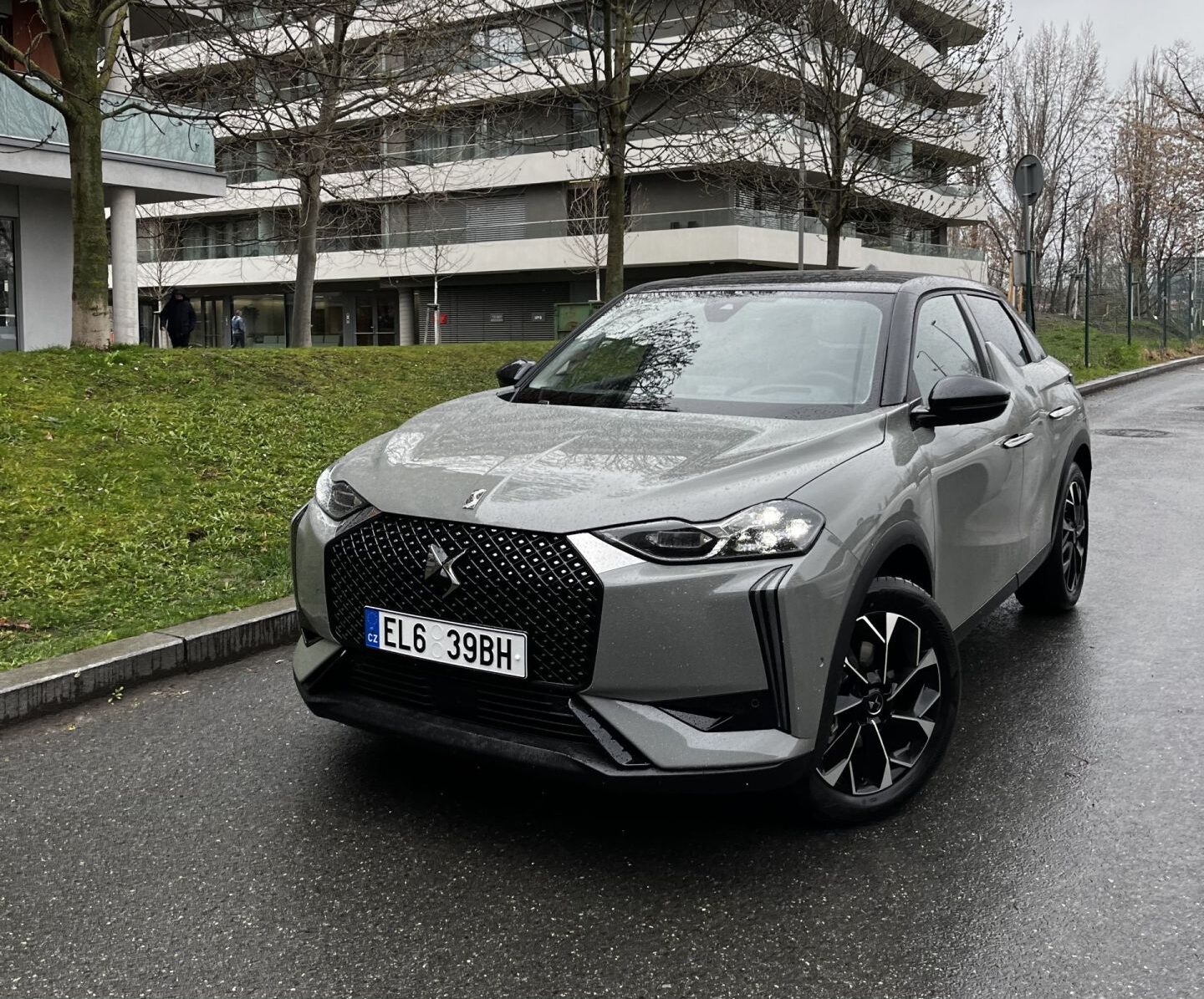 První test: DS 3 E-Tense Rivoli (2023)