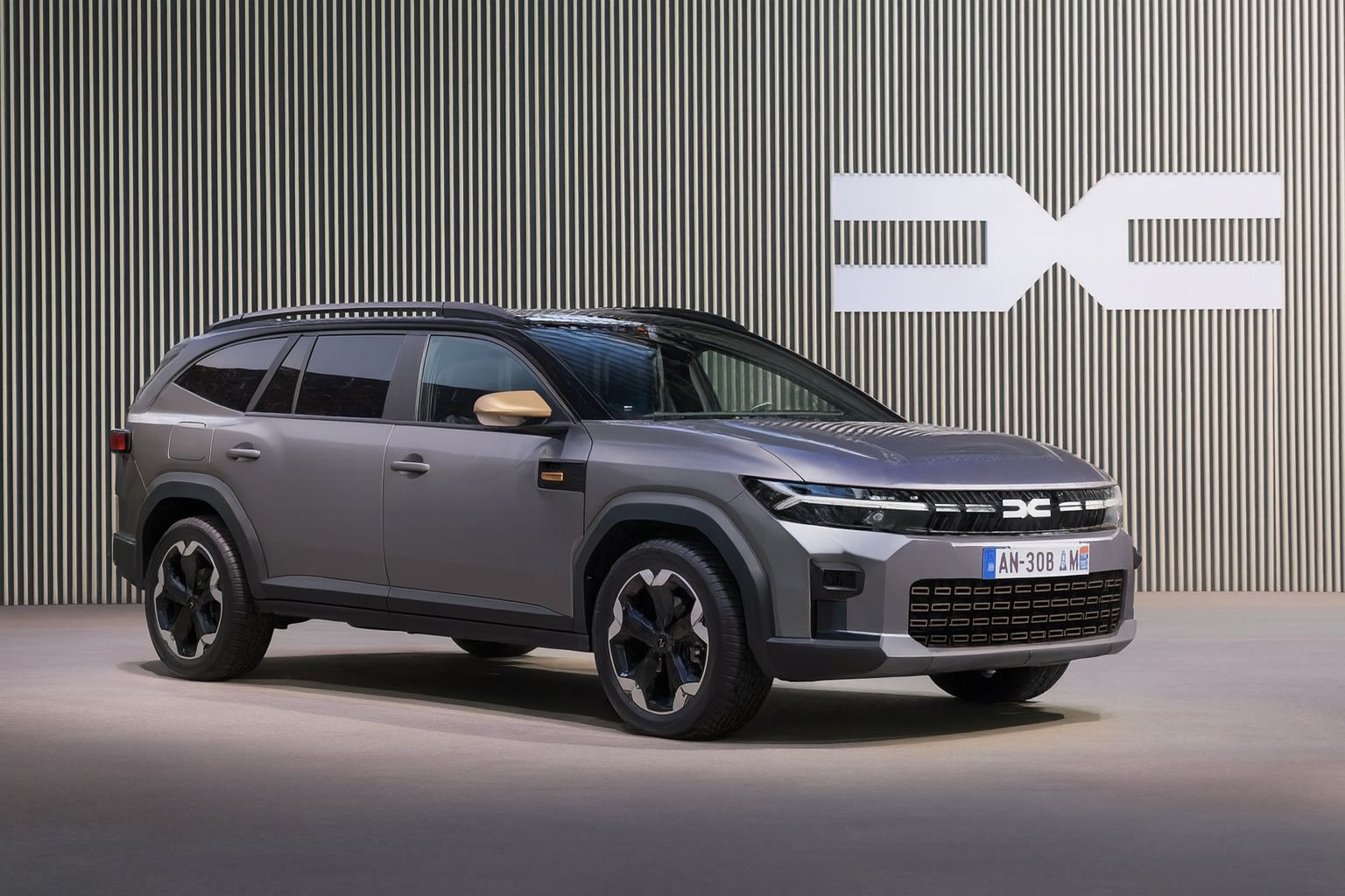 Nová kompaktní Dacia se blíží. Takové auto v Rumunsku ještě nenabídli. Novinky by se měla bát nejen Octavia Combi!