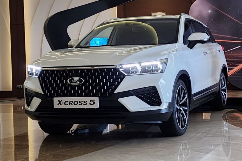 Lada X-Cross 5 2023