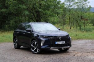 DS 7 Opera E-Tense 300 4x4 2023