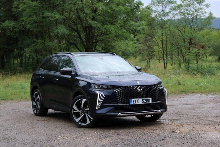 DS 7 Opera E-Tense 300 4x4 2023