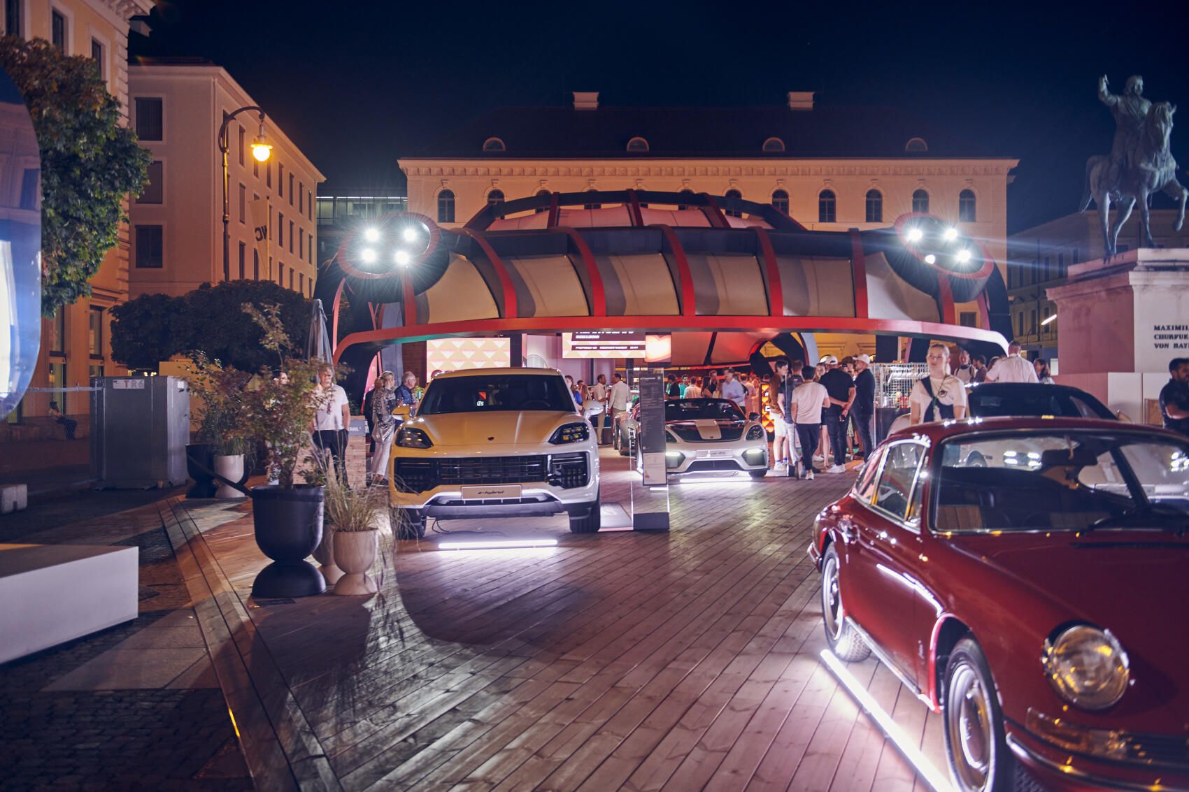 Mnichovský autosalon IAA