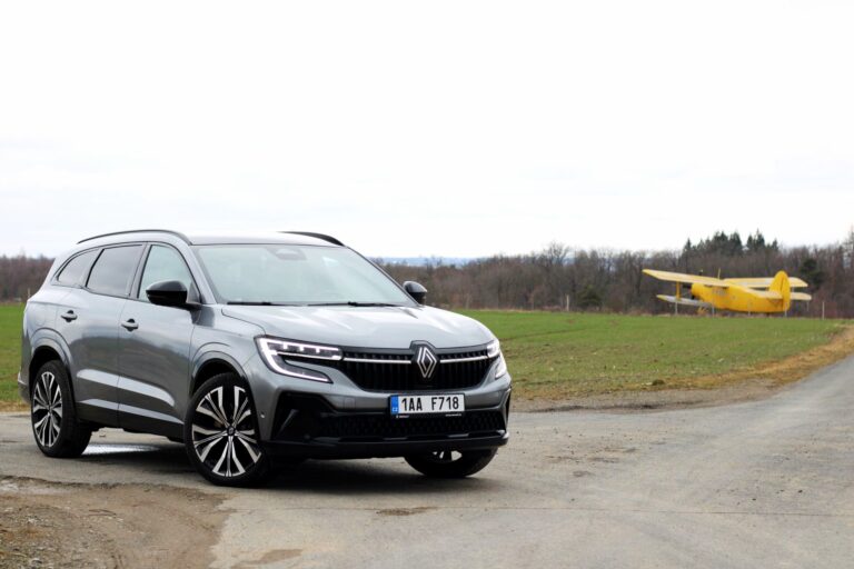 Renault Espace E-Tech full-hybrid 200 Iconic 2025