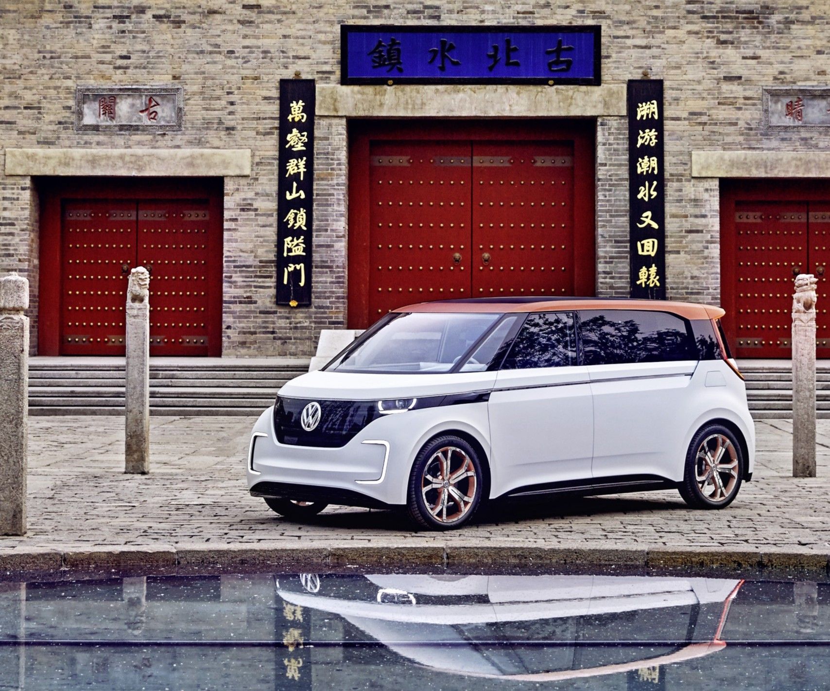 Že by MPV přece jen nebyla mrtvá? Volkswagen zvažuje náhradu za populární auto pro rodiny