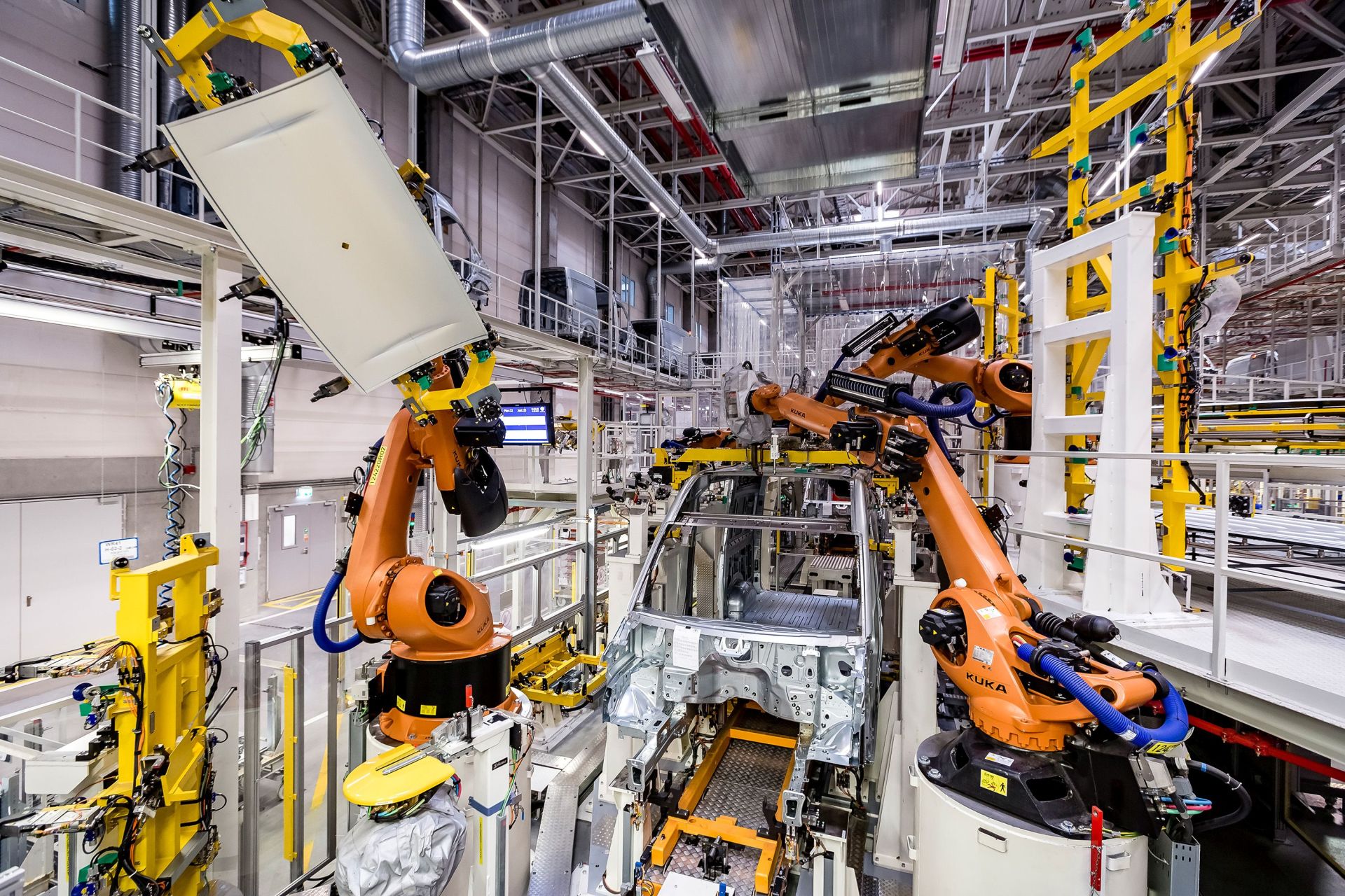 Nový Volkswagen Crafter už se rýsuje. Ještě si na něj ale počkáme