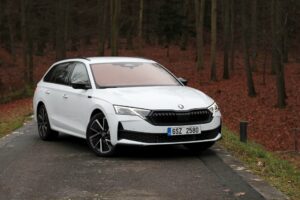 Škoda Octavia Combi Sportline 1.5 TSI 2025