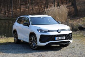 Volkswagen Tayron 2:0 TSI 4Motion DSG R-Line People 2026