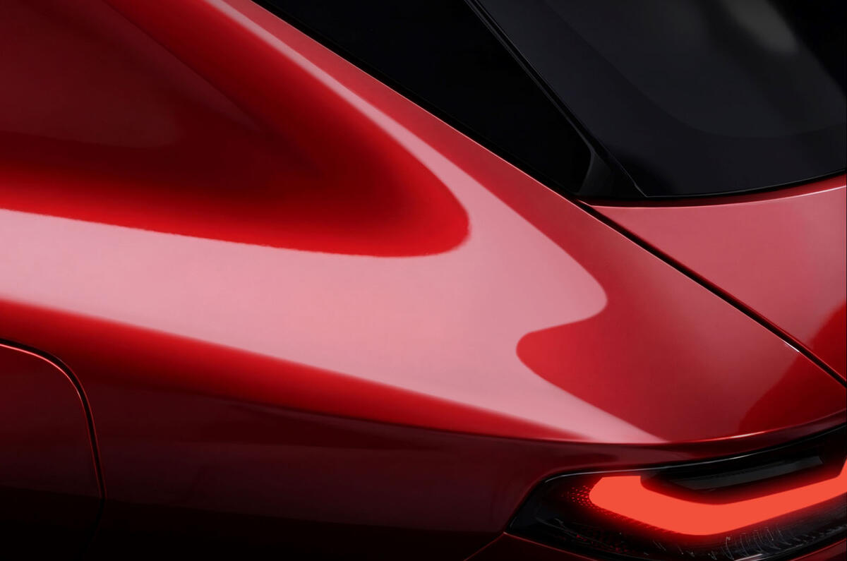 Alfa Romeo C-SUV teaser